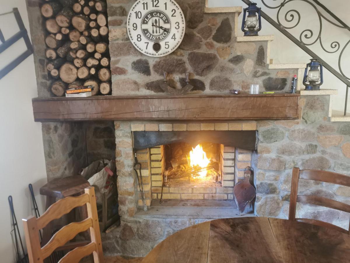 Belle Maison De Village Au Pied Du Gr20 Calenzana Exteriör bild